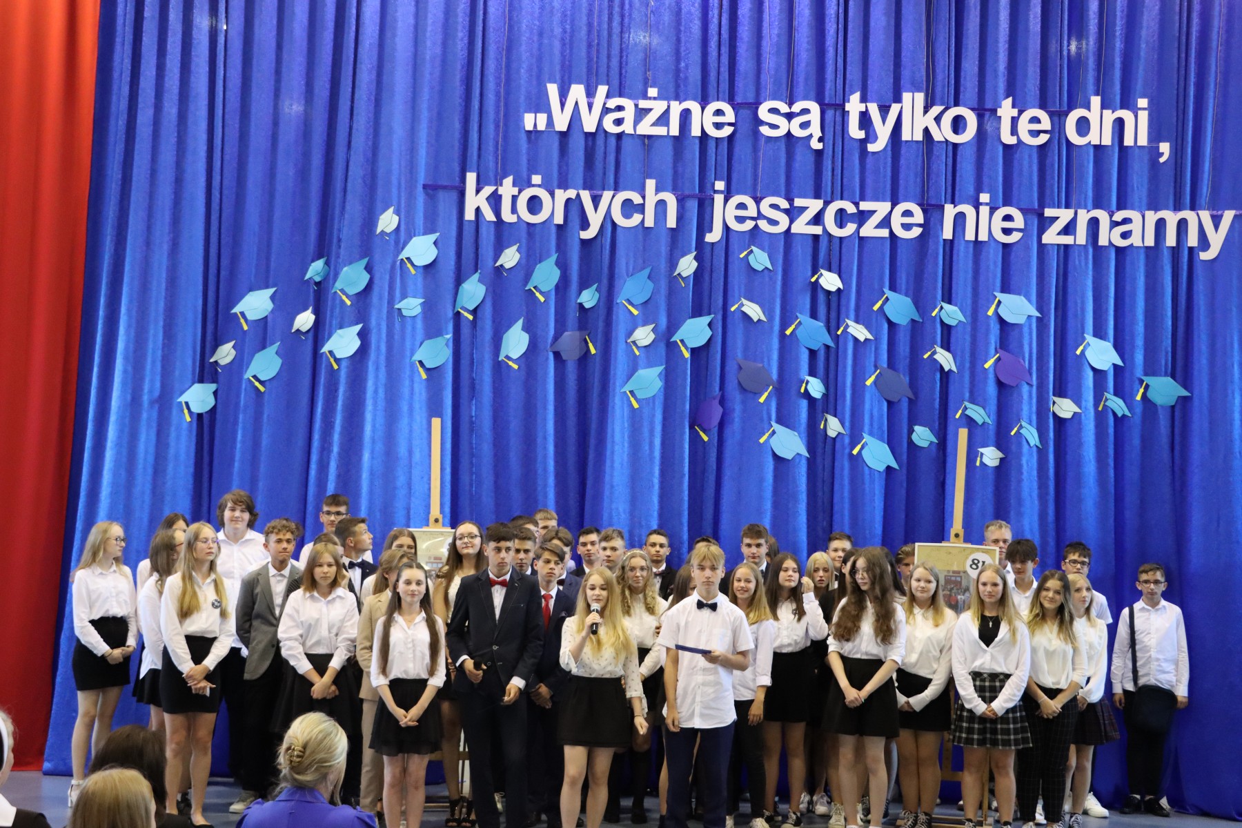 Uroczyste pożegnanie uczniów klas VII - VIII