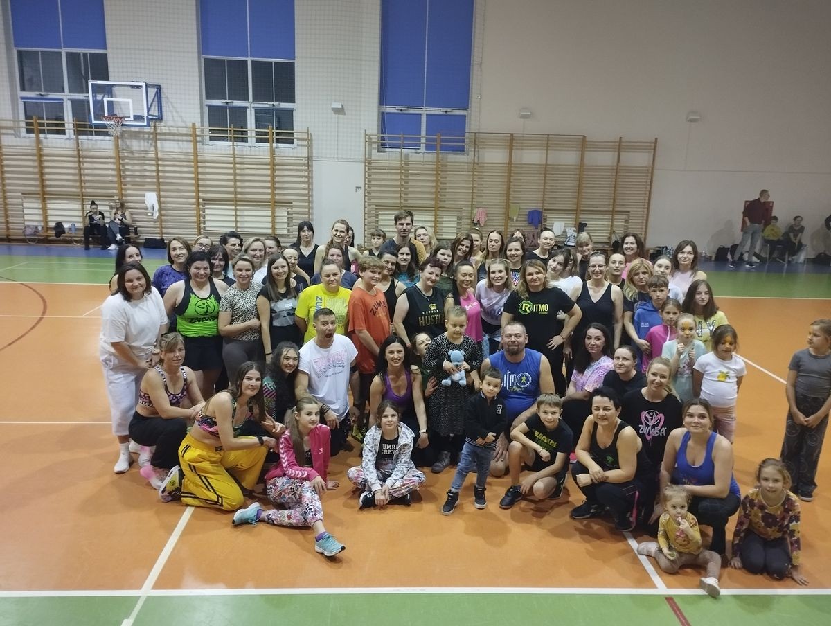 Charytatywny Maraton Zumby w SP 15 – razem dla Blanki i Wiktorii! Energia, emocje i wielkie serca!