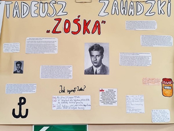 Projekt klasy ósmej „Szlakiem Kamieni na szaniec” 